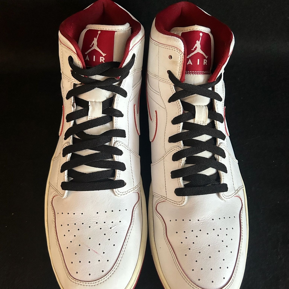 Jordan 1 Retro Mid White Gym Red Black - Size 15 ( 554724-103 ) Sneakers - Picture 2 of 5